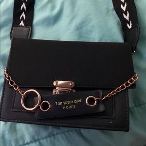 Crossbody purse
